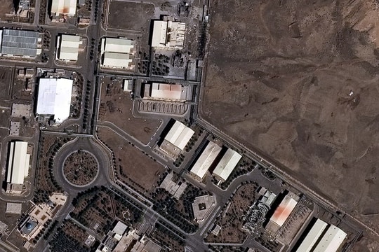 Cơ sở hạt nhân Iran nghi hứng đòn của Mỹ - Israel