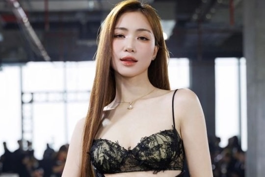 Hòa Minzy 'lấn át' đàn em