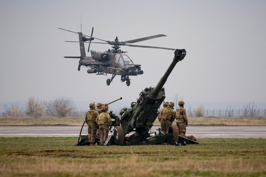 CNN: Iran bác tin đối thoại với Mỹ, nói ông Trump 'phải nhượng bộ'