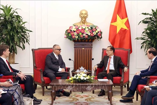 Bộ trưởng Ngoại giao Lê Hoài Trung hội đàm với Cao ủy EU về Đối tác quốc tế