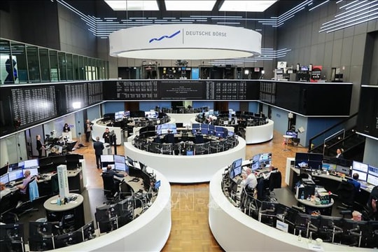 Sau tín hiệu hạ nhiệt căng thẳng từ Mỹ, chứng khoán thế giới phục hồi