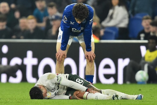 Tham vọng kiểu Mỹ và những bất ổn tại Chelsea