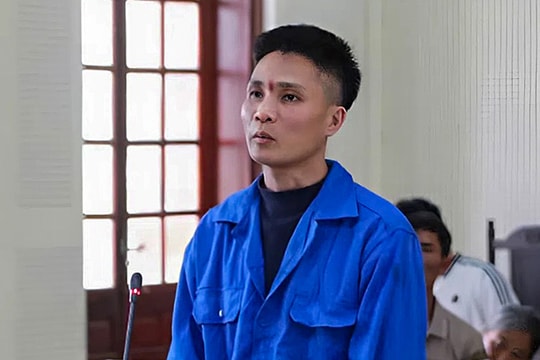 Đoạt mạng người đàn ông đi cùng vợ vào phòng trọ