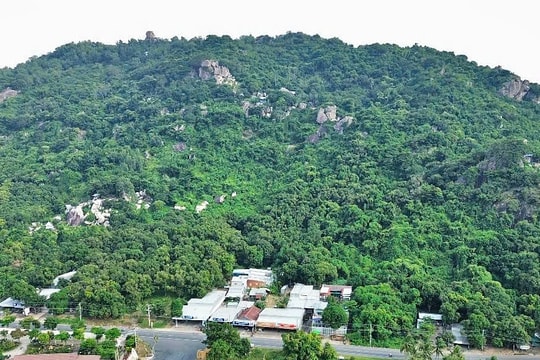 Đề xuất mở mỏ đá vùng Bảy Núi làm cao tốc TP HCM - Mỹ Thuận