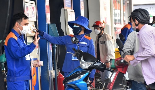 Bộ Tài chính đề xuất giảm thuế bảo vệ môi trường với xăng dầu