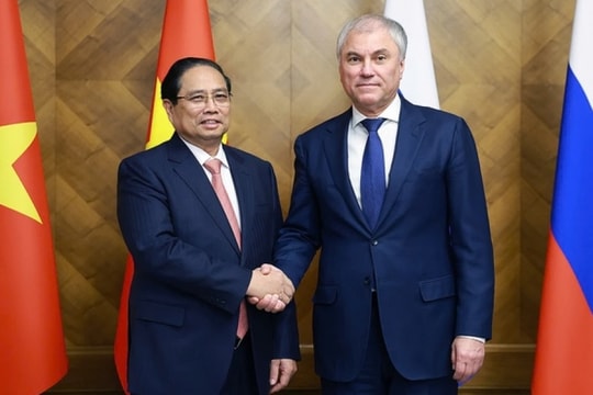 Thủ tướng Phạm Minh Chính hội kiến lãnh đạo cấp cao Nga