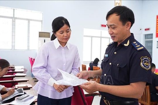 Đối thoại hải quan - doanh nghiệp: Tháo gỡ khó khăn cho hoạt động xuất nhập khẩu