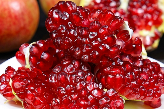 4 dưỡng chất giúp giảm sắc tố melanin