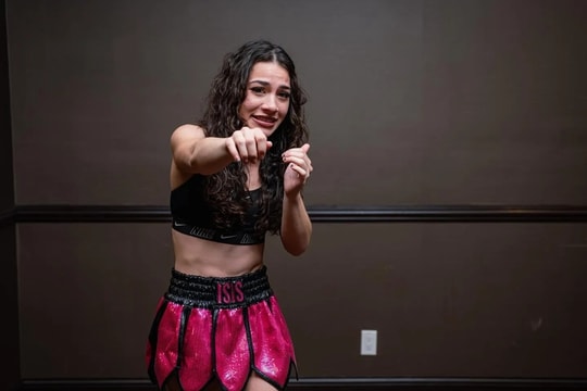 Nữ võ sĩ 19 tuổi tỉnh lại sau hơn một ngày hôn mê vì cú knock-out