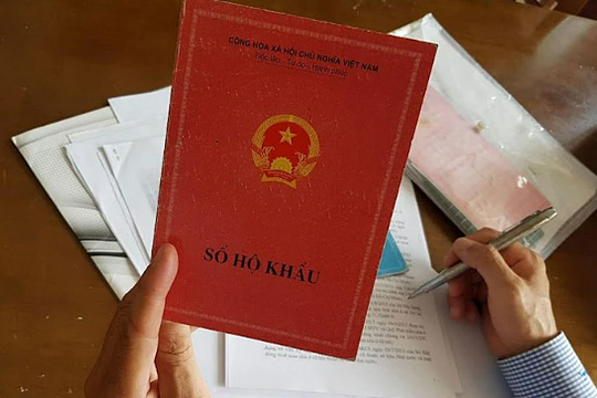 Vợ có quyền bỏ tên chồng khỏi hộ khẩu, sau ly hôn?