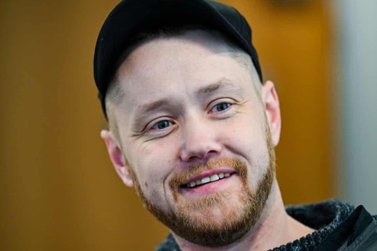 Nhận huân chương vì thuyết phục kẻ tấn công bỏ ý định đánh bom bệnh viện