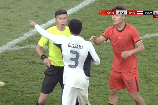 Cầu thủ U23 Trung Quốc, Thái Lan xô xát, trọng tài rút 2 thẻ đỏ