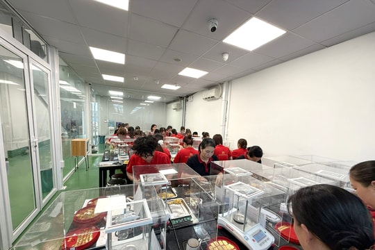 Thị trường vàng 26/3: Giá vàng đảo chiều giảm từ 2 - 3,6 triệu/lượng sau chuỗi tăng