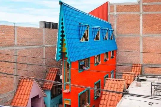 Cuộc sống trong ngôi nhà có mặt tiền 63 cm