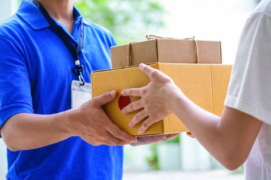 Kênh chính hãng hút người mua online