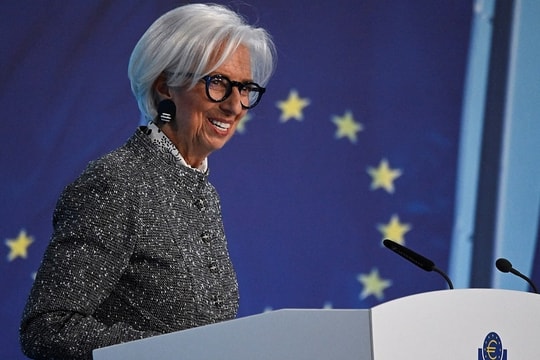 Châu Âu sẵn sàng tăng lãi suất để ghìm lạm phát do chiến sự