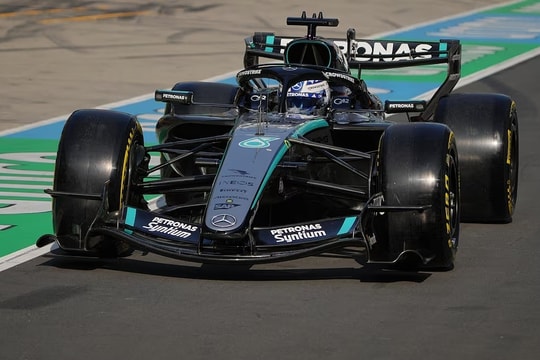 Mercedes bị tố lách luật để tạo lợi thế trên đường đua F1