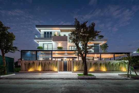 Biệt thự tối ưu ánh sáng và không gian sống cho gia đình trẻ