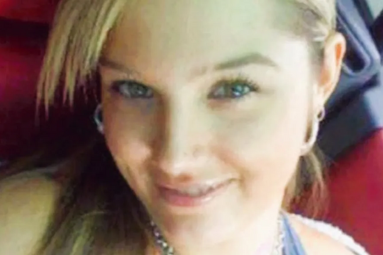 Bi kịch khi ở chung nhà với gã đồng nghiệp cuồng ghen