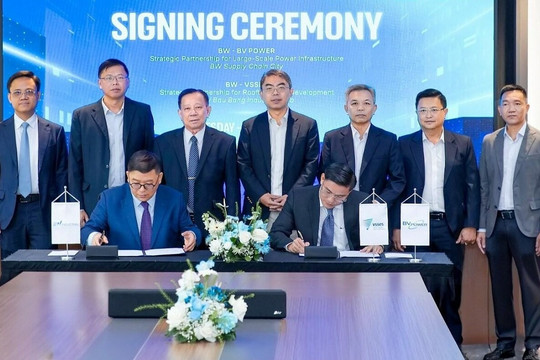 Khu công nghiệp TP HCM phát triển hạ tầng điện, năng lượng tái tạo