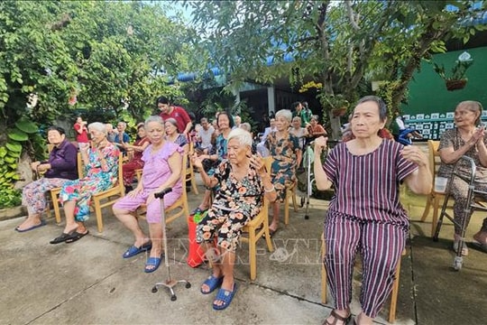 Kinh tế bạc: dư địa tăng trưởng mới trong bối cảnh già hóa dân số