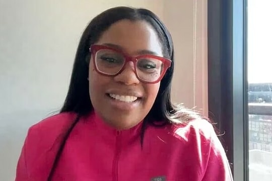 Nhân viên vệ sinh trở thành bác sĩ nội trú tại đại học top 10 thế giới