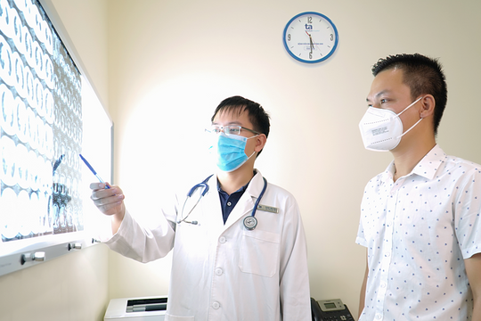 Khó thở khi trời nóng có phải mắc bệnh phổi?