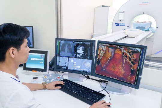 Đặt stent thông mạch vành tắc hẹp 90%