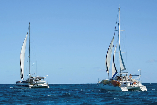 Hai thuyền cứu trợ mất liên lạc khi trên đường tới Cuba