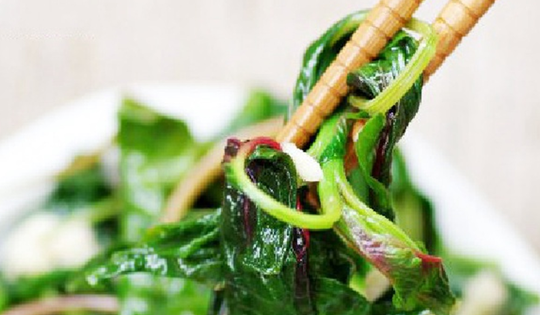 Loại rau bổ ngang thịt bò, ở trời Tây được quý như “vàng”, nào ngờ chợ Việt lại bán đầy