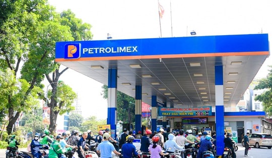 Giảm hàng loạt loại thuế xăng dầu về 0 để bình ổn giá