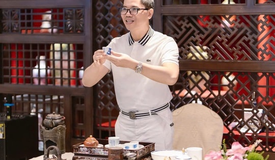 Tỉ phú, hoàng tử và chén trà vô ngã