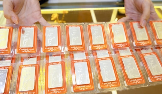 Giá bạc hôm nay 27-3: Người mua "bạc giấy" 120 triệu đồng/kg, lúc nhận chỉ còn 73 triệu đồng