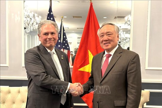 Doanh nghiệp Hoa Kỳ quan tâm mở rộng đầu tư vào tài chính-công nghệ tại Việt Nam