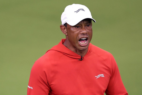 Huyền thoại golf Tiger Woods bị bắt sau tai nạn lật xe tại Mỹ