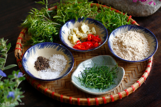 Điều gì xảy ra với huyết áp khi giảm muối một tuần?