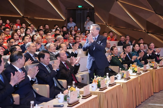 Tổng Bí thư: Phát triển thể thao đại chúng là nhiệm vụ trung tâm