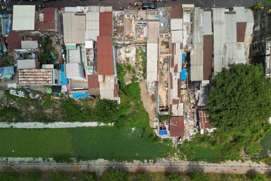 Kênh từng bị lấp ở TP HCM dang dở sau 11 năm cải tạo