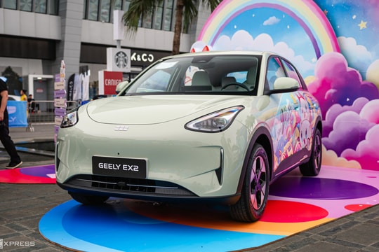 Geely EX2 – hatchback điện giá từ 459 triệu đồng