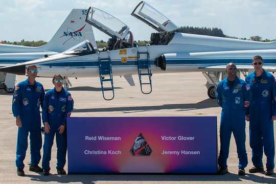 Phi hành đoàn Artemis 2 đến bãi phóng, sẵn sàng tới Mặt Trăng