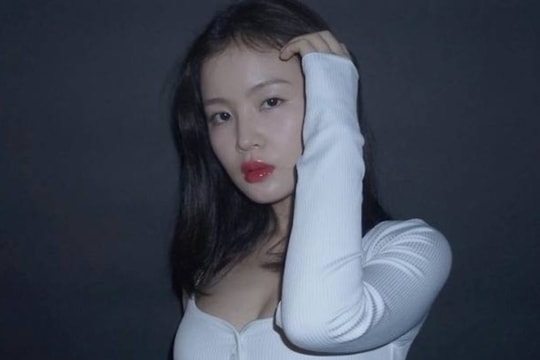 Nữ ca sĩ hẹn hò rapper hơn 6 tuổi