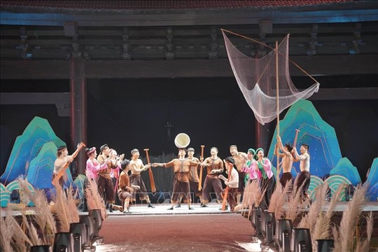 Khi 'sử liệu' bước ra từ mặt nước