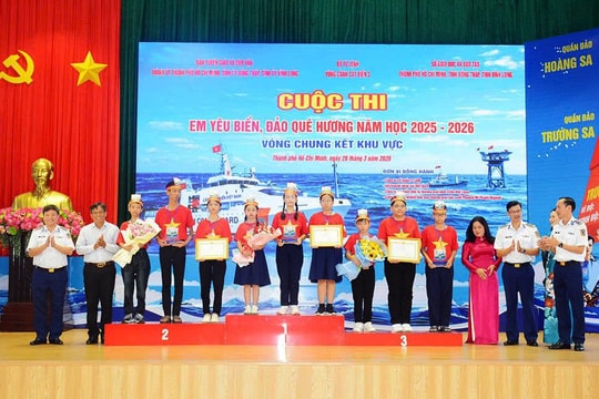 Học sinh TP Hồ Chí Minh đoạt giải Nhất cuộc thi ‘Em yêu biển, đảo quê hương’