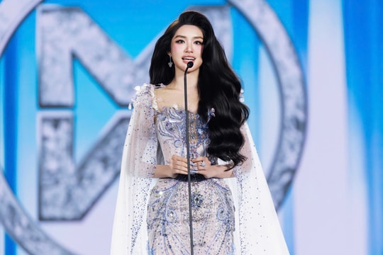 Màn ứng xử giúp Phan Phương Oanh đăng quang Miss World Vietnam 2025