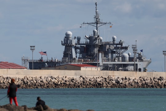 Tây Ban Nha đóng cửa không phận với máy bay Mỹ tham chiến ở Iran