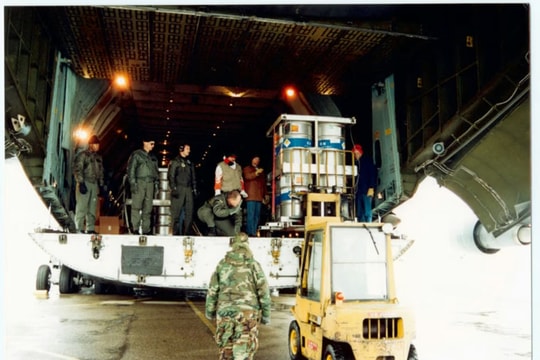 WSJ: Ông Trump cân nhắc chiến dịch quân sự nhằm thu giữ uranium của Iran