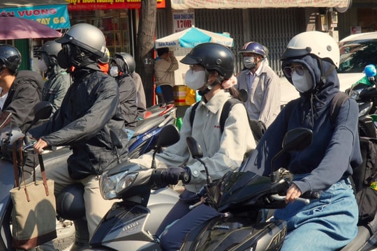 TP Hồ Chí Minh bước vào đợt nắng nóng diện rộng có nơi trên 37 độ C