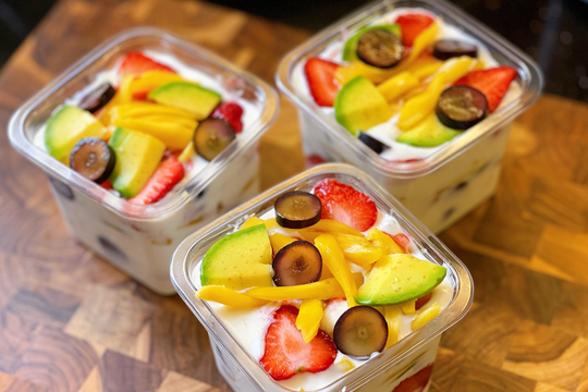 Những thực phẩm nên ăn với sữa chua