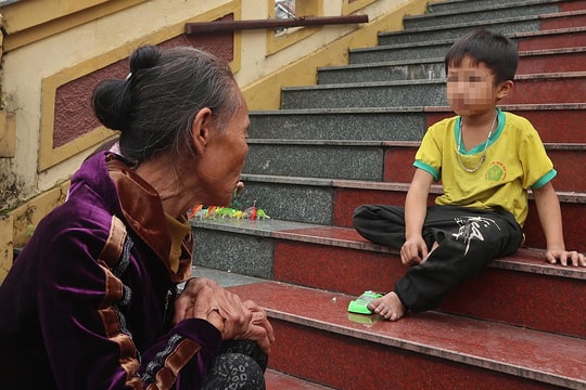 Bi kịch gia đình sau cơn ghen của người bố