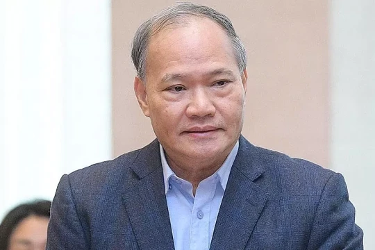 Cựu Thứ trưởng Nông nghiệp ra tòa trong vụ nhận hối lộ 4,5 tỷ đồng